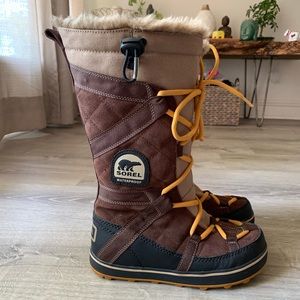 ❄️ SOREL Glacy Explorer Boots